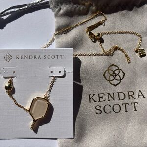 ✨Kendra Scott Pickleball Gold Short Pendant Necklace Ivory Mother-of-Pearl New✨